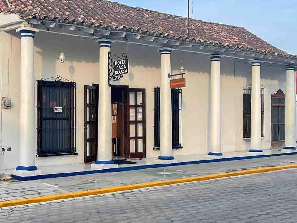 Hotel Casa Blanca Tlacotalpan Exterior foto